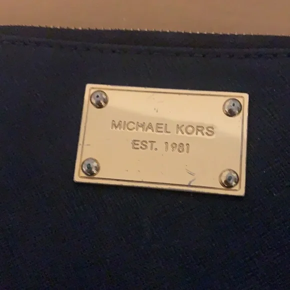 Michael Kors Wallet - Picture 3 of 6